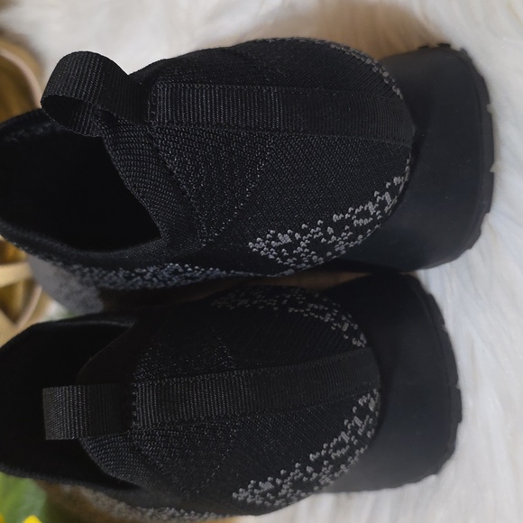 BareTraps Black and Gray Knit Slip-On Sneakers - Picture 4 of 10